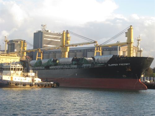 大连--澳洲 纽卡斯尔 174台 两船 散货船运输